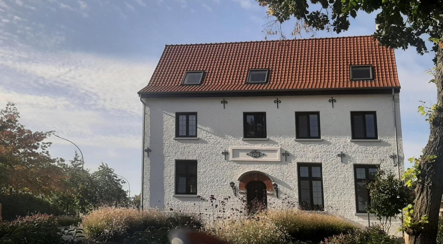 B&B Eikenlaan 12 Генк Екстер'єр фото